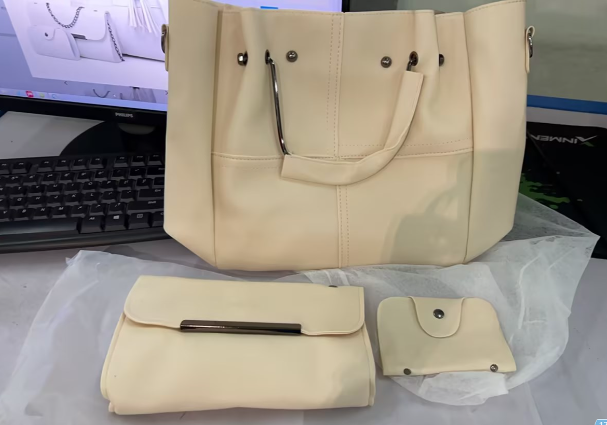 European and American fashion single shoulder Messenger bag ladies three-piece tassels mother bag - Frederika’s favorites 🦊