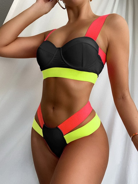 Patchwork Sexy Swimwear - Frederika’s favorites 🦊