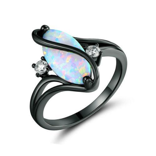 Luxurious Opal Ring - Frederika’s favorites 🦊