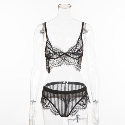 Laced Eyelash Playsuit - Frederika’s favorites 🦊