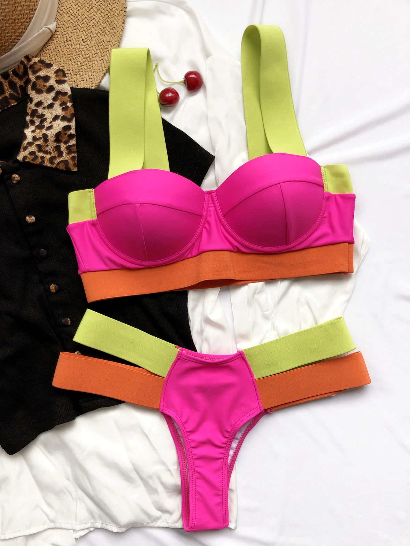 Patchwork Sexy Swimwear - Frederika’s favorites 🦊