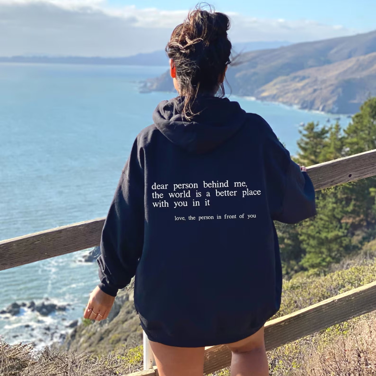 "Dear Person behind Me" Hoodie - Frederika’s favorites 🦊