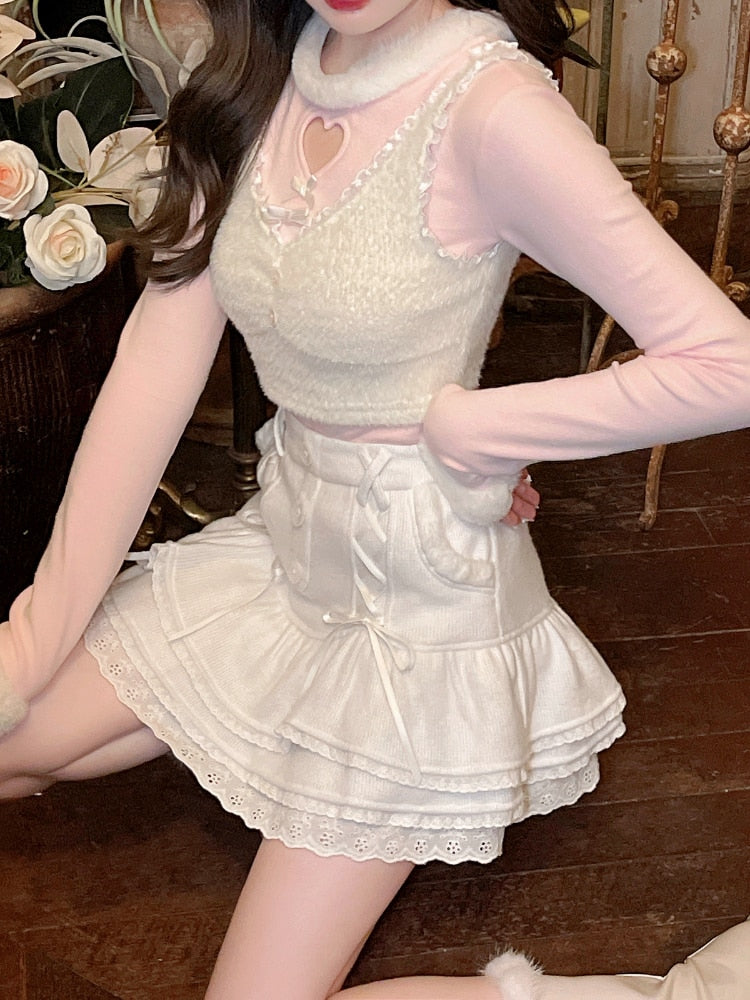 Lace Elegant Mini Skirt and Blouse - Frederika’s favorites 🦊