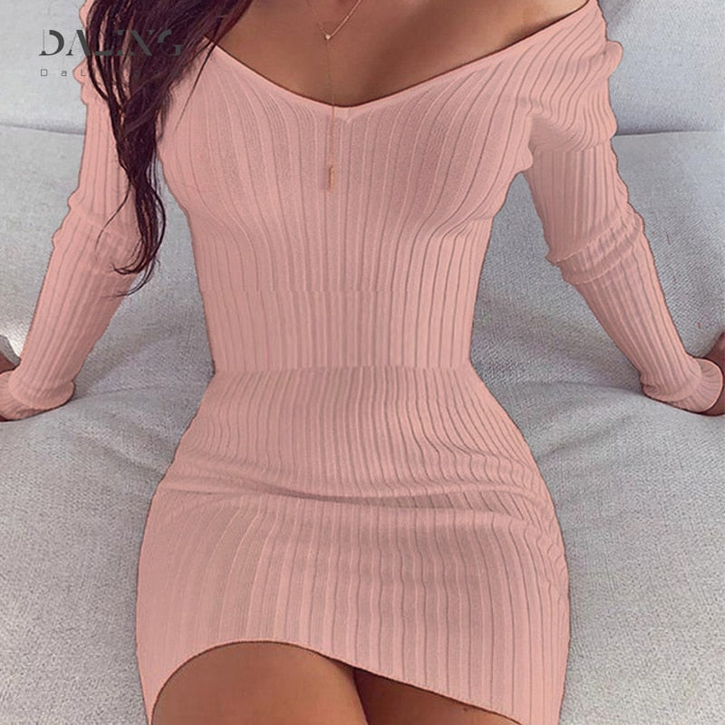 Warm & Sexy Off Shoulder Sweater Dresses - Frederika’s favorites 🦊