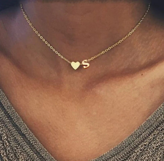 Heart Letter Pendant - Frederika’s favorites 🦊