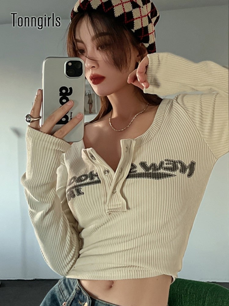 Retro Graffiti Print Elastic Long Sleeve T-Shirt - Frederika’s favorites 🦊