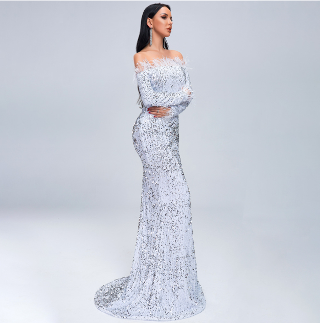 Elegant Evening Dress - Frederika’s favorites 🦊