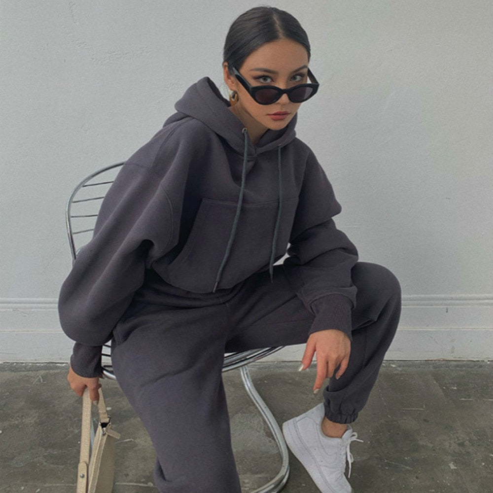 Women Warm Hoodie and Pants Set - Frederika’s favorites 🦊