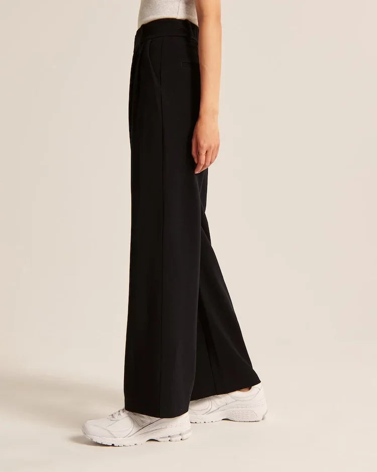 Black Tailored Pants - Frederika’s favorites 🦊