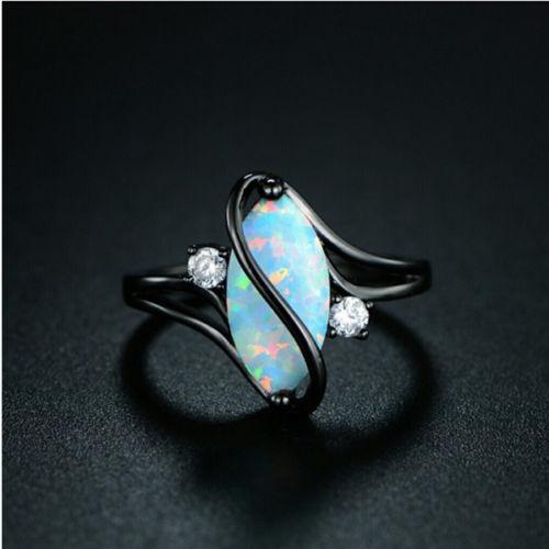 Luxurious Opal Ring - Frederika’s favorites 🦊